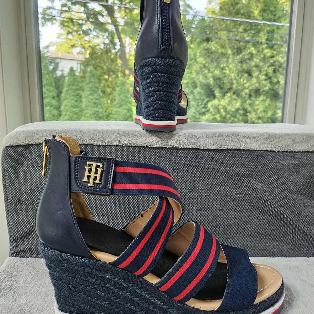 Tommy Hilfiger Blue and Red Wedge Sandals Sporty Design - Picture 4 of 7